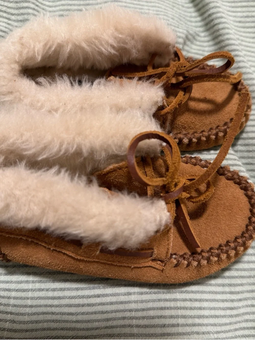 Toddler Minnetonka Moccasin Shoes - Faux Fur - Cinnamon